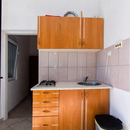 Lastro Apartment *